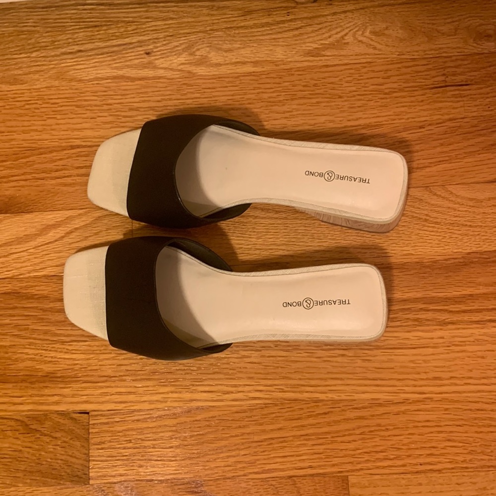 Treasure and Bond Modern Classic Sandals